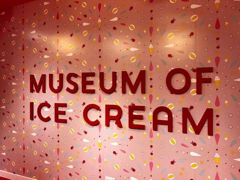 Pink wall at the Museum of Ice Cream
